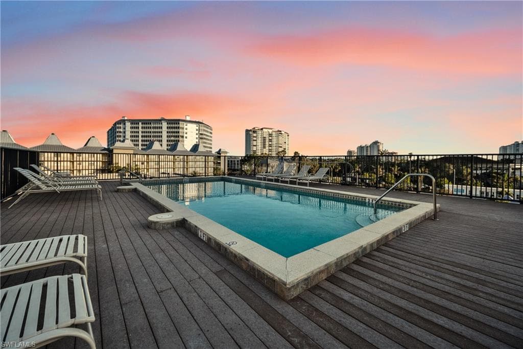 260 Southbay Dr 107, Naples, FL 34108-18
