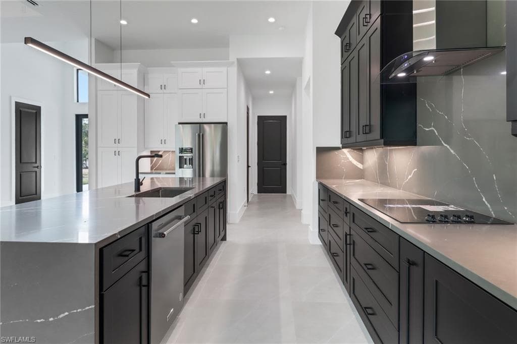 368 14th St SE, Naples, FL 34117-14