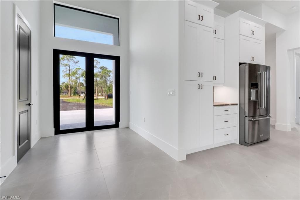 368 14th St SE, Naples, FL 34117-7