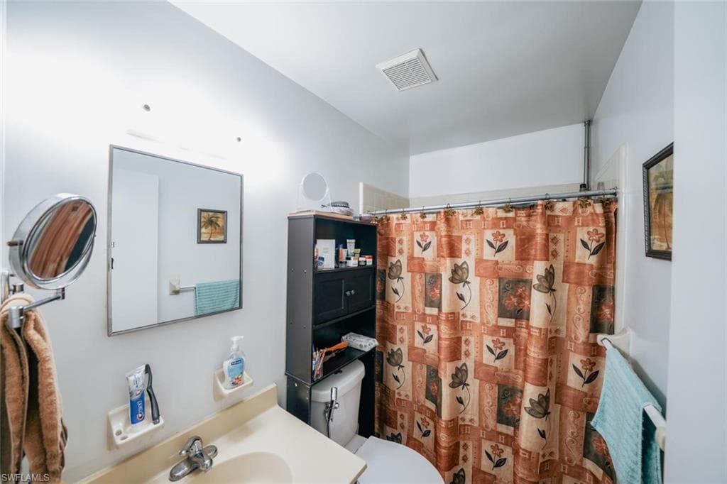 43 Tangerine Ct, Lehigh Acres, FL 33936-9