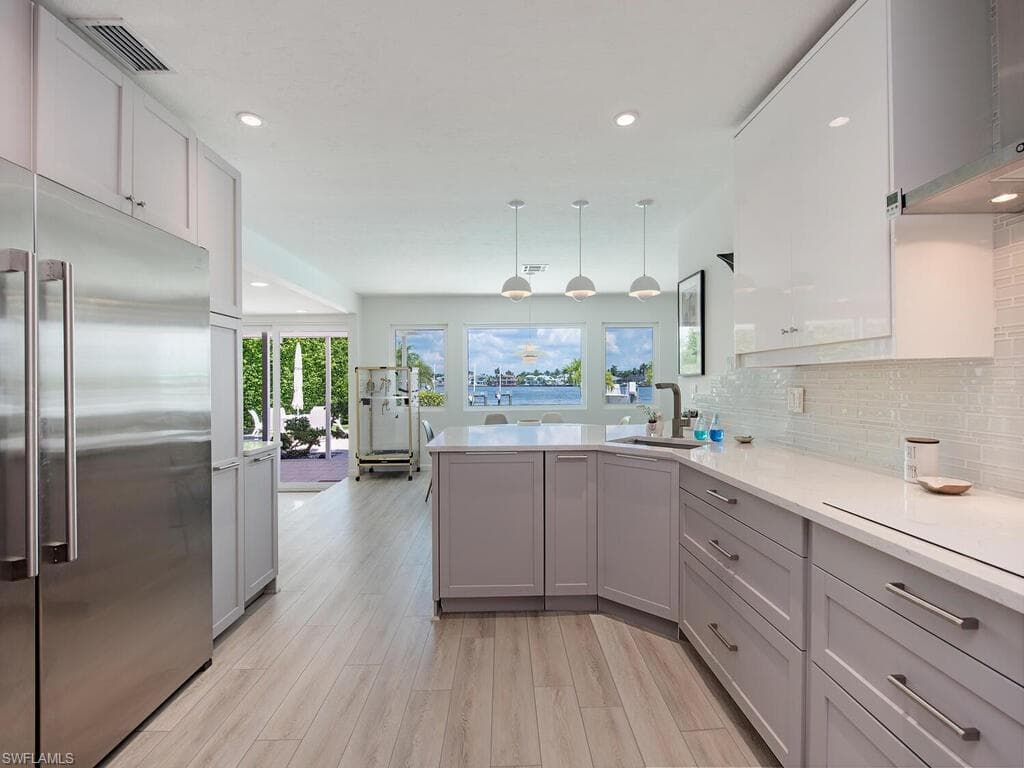 2143 Marina Dr, Naples, FL 34102-15