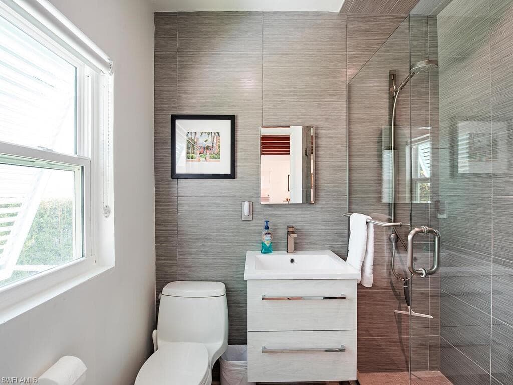 2143 Marina Dr, Naples, FL 34102-20