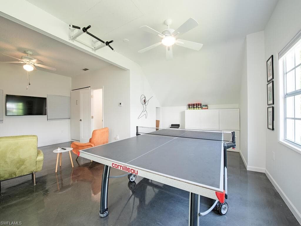 2143 Marina Dr, Naples, FL 34102-23
