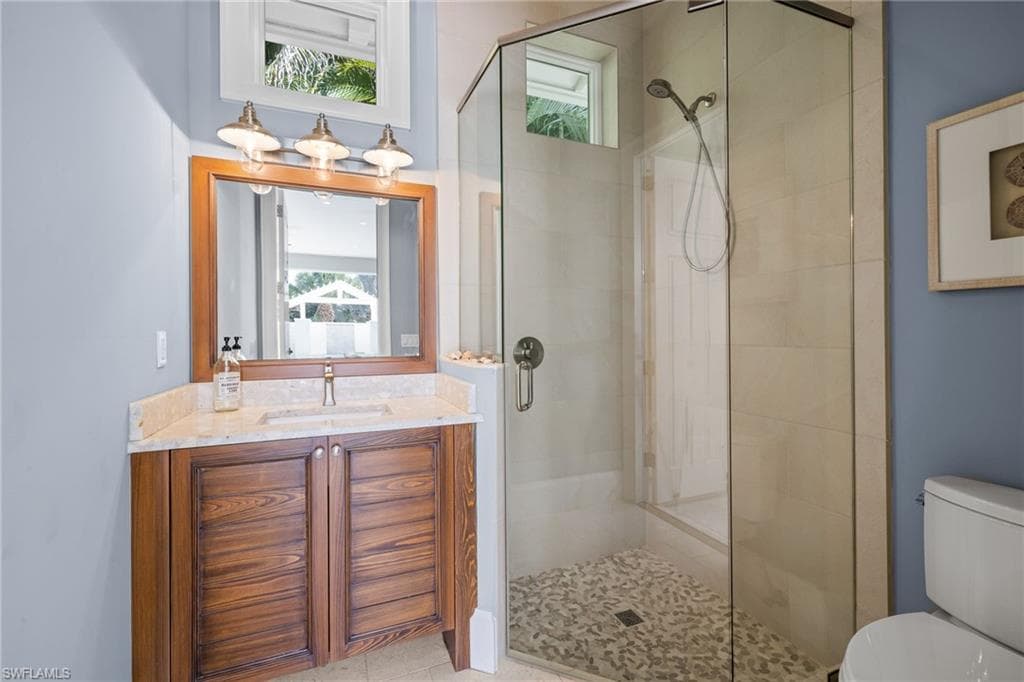 2550 Windward Way, Naples, FL 34103-22