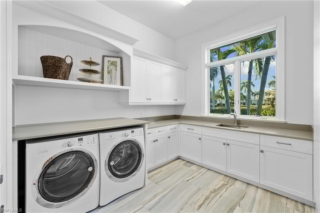 2550 Windward Way, Naples, FL 34103-31