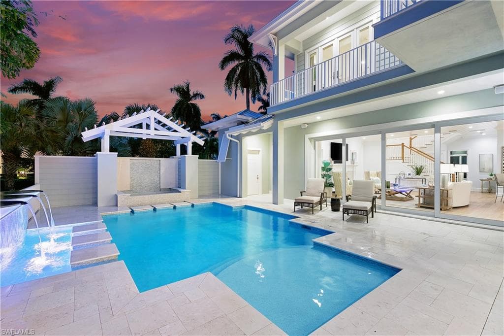2550 Windward Way, Naples, FL 34103-4