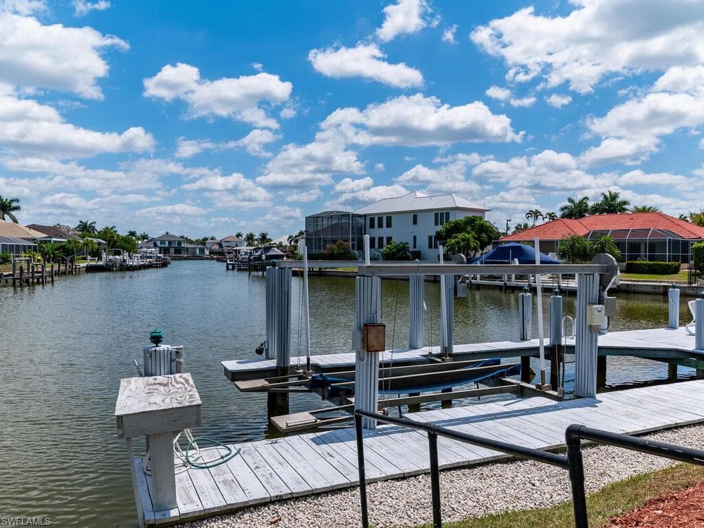 593 Barfield Dr, Marco Island, FL 34145-32