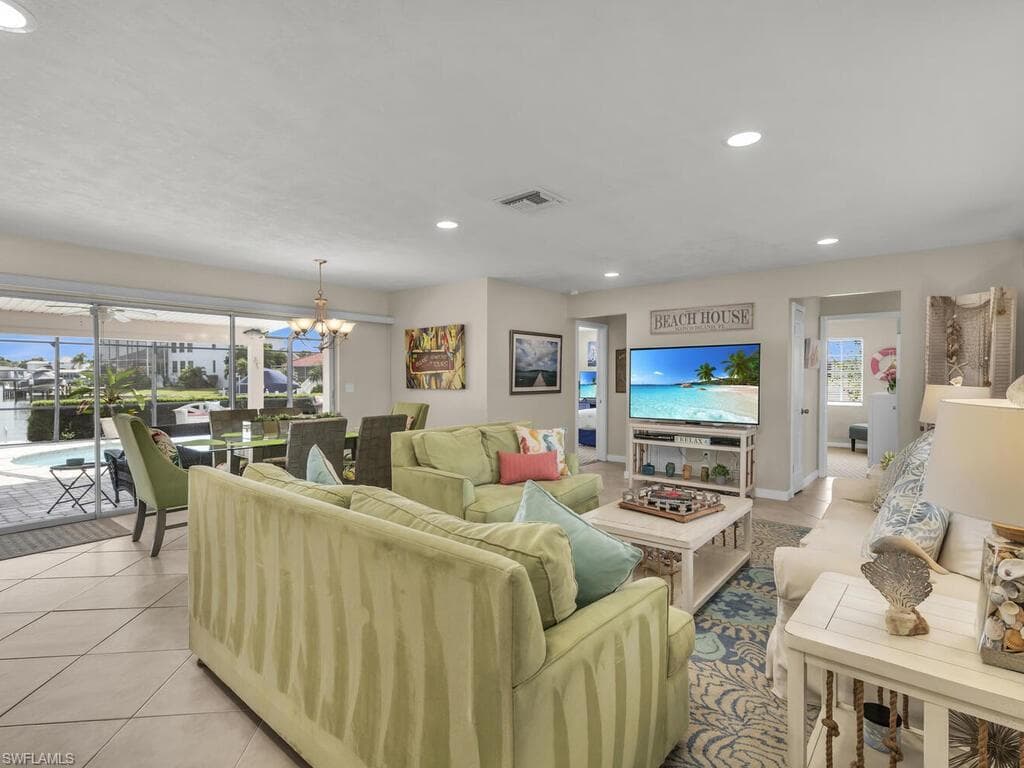 593 Barfield Dr, Marco Island, FL 34145-3