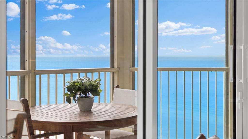 4051 Gulf Shore Blvd N 1006, Naples, FL 34103-2