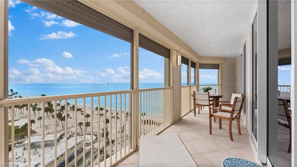 4051 Gulf Shore Blvd N 1006, Naples, FL 34103-30