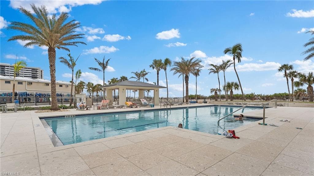 4051 Gulf Shore Blvd N 1006, Naples, FL 34103-34