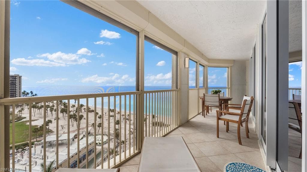 4051 Gulf Shore Blvd N 1006, Naples, FL 34103-3