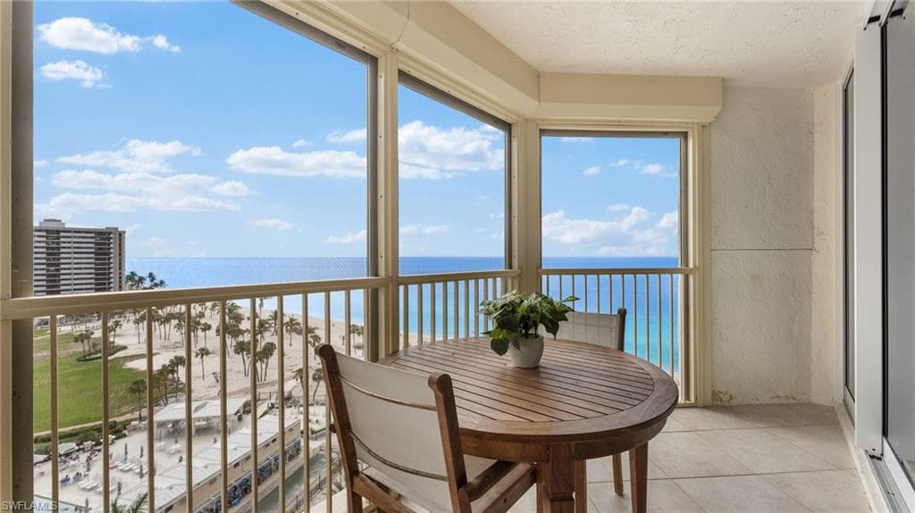 4051 Gulf Shore Blvd N 1006, Naples, FL 34103-8