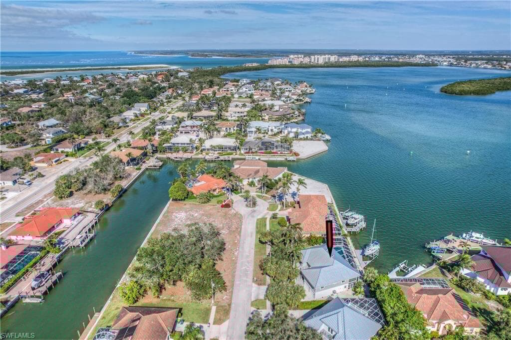 719 Austin Ct, Marco Island, FL 34145-4