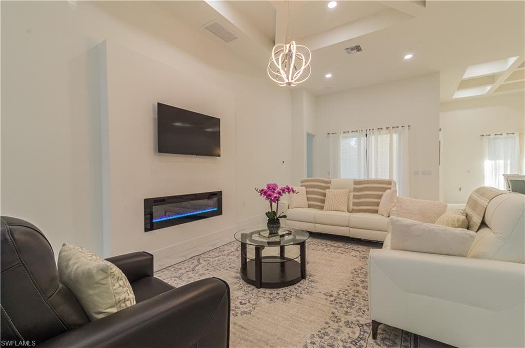 3524 29th Ave SW, Naples, FL 34117-9