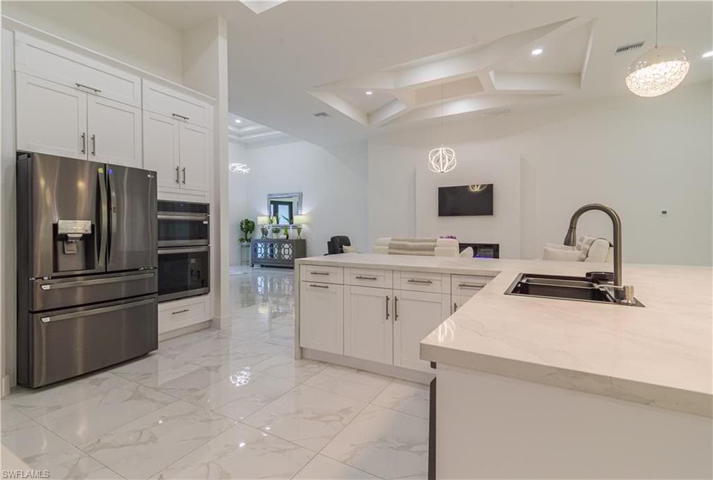 3524 29th Ave SW, Naples, FL 34117-20