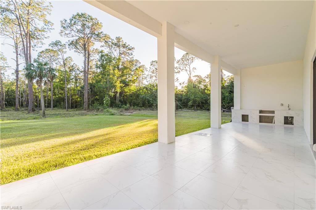 3524 29th Ave SW, Naples, FL 34117-31