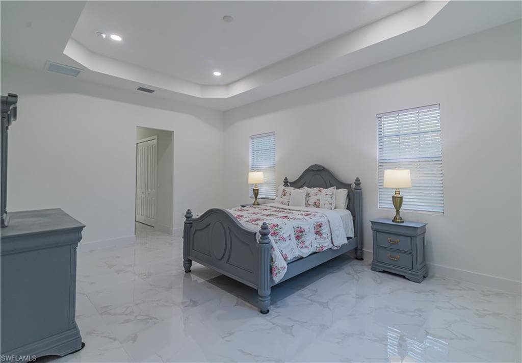 3524 29th Ave SW, Naples, FL 34117-41
