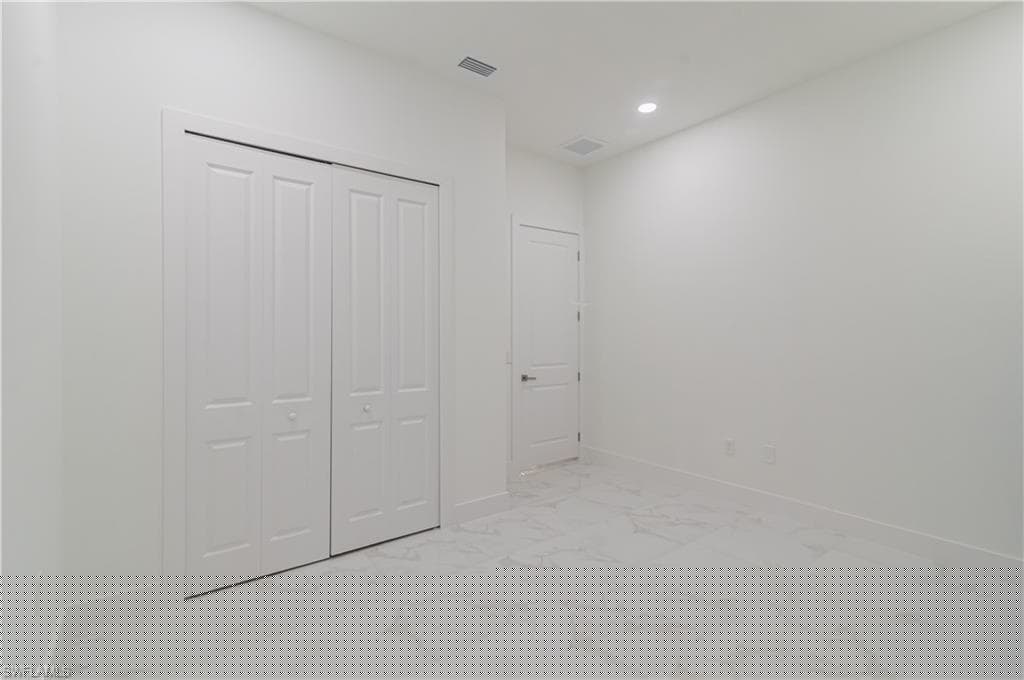3524 29th Ave SW, Naples, FL 34117-42