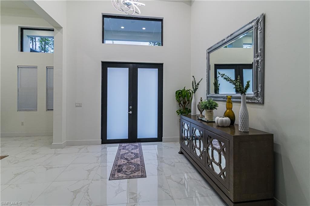 3524 29th Ave SW, Naples, FL 34117-4