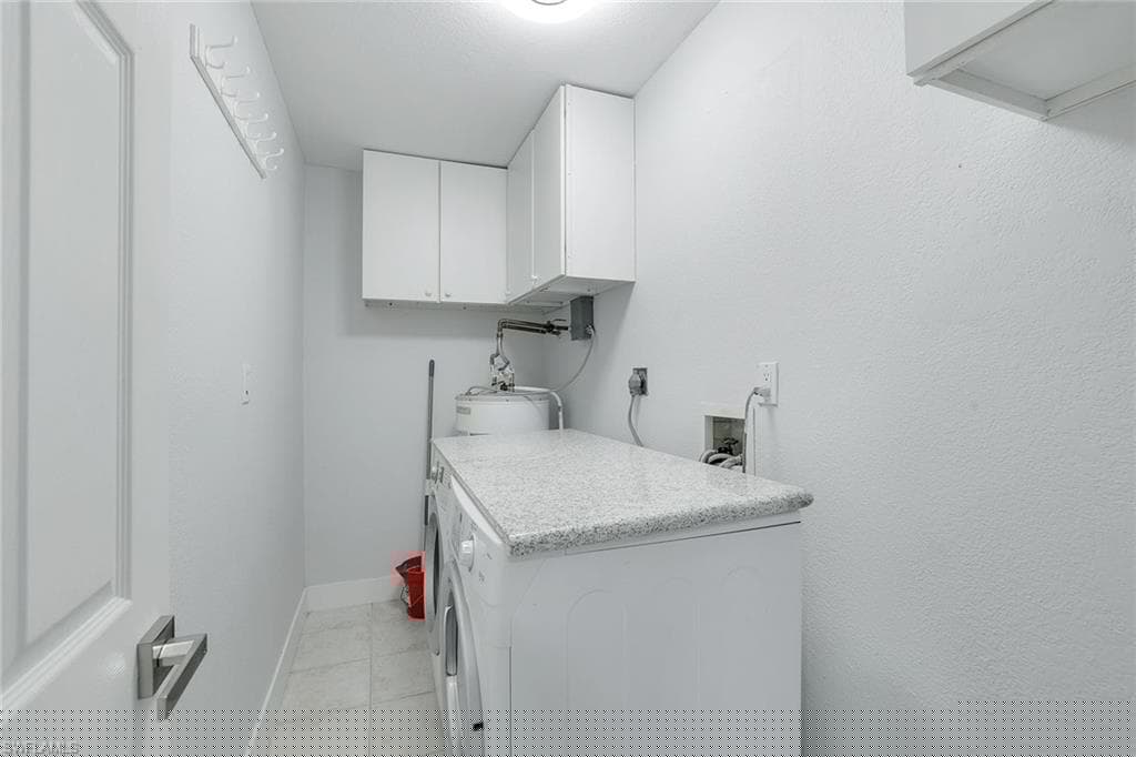 1191 13th St SW, Naples, FL 34117-24