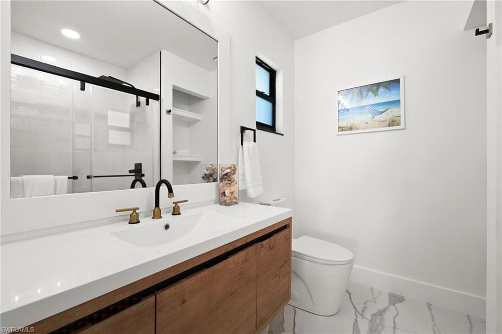 135 Tahiti Cir, Naples, FL 34113-27