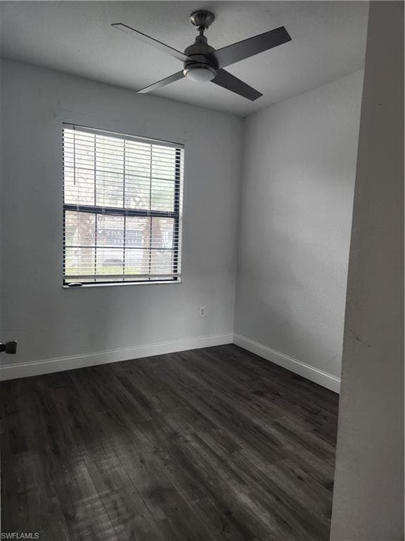 7542 Bristol Cir, Naples, FL 34120-24