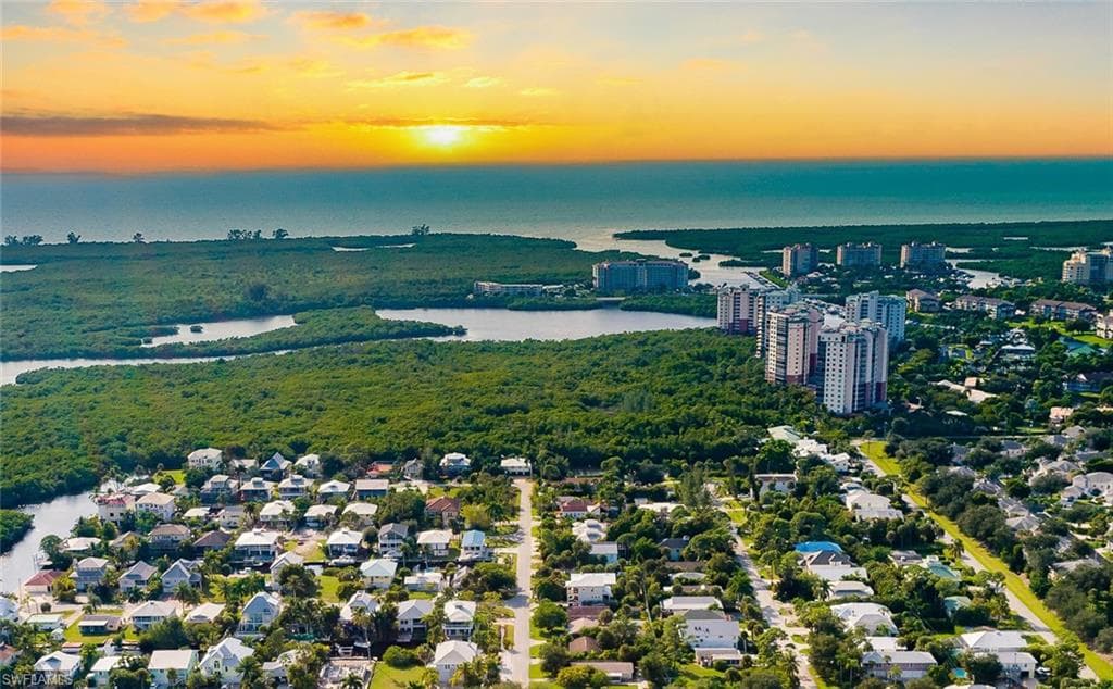 723 Glendale Ave, Naples, FL 34110-5