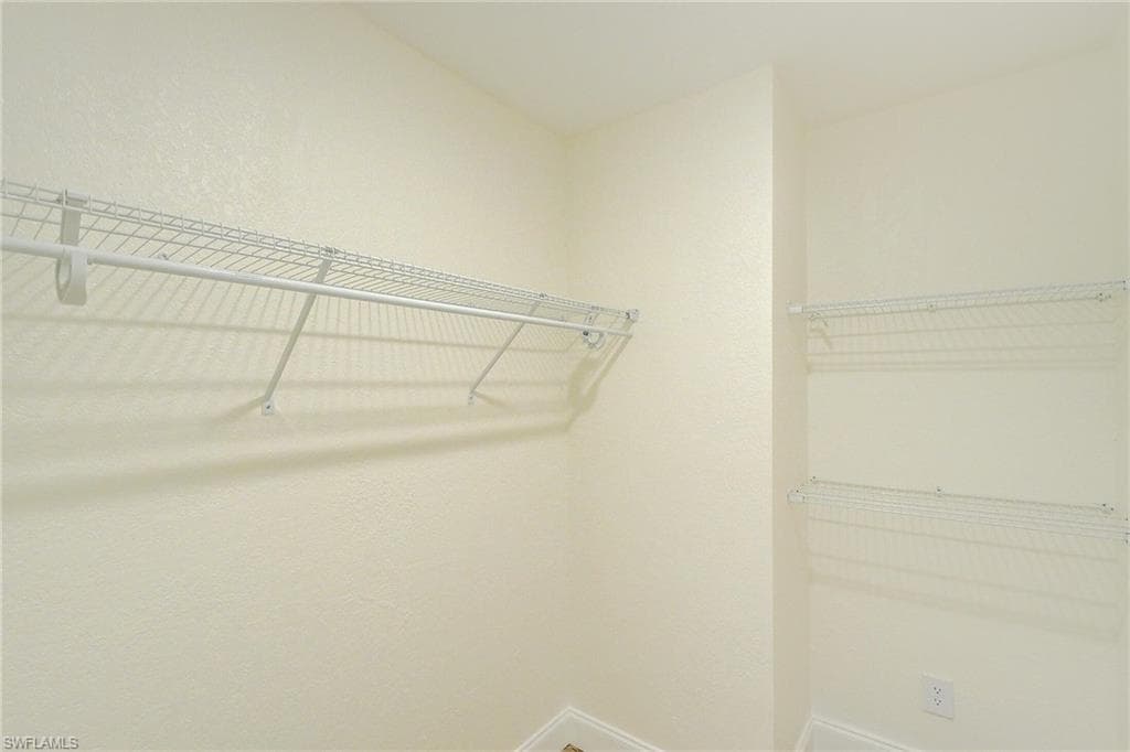 4250 Lagg Ave, Fort Myers, FL 33901-21