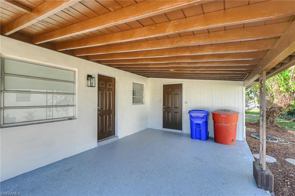 4250 Lagg Ave, Fort Myers, FL 33901-36