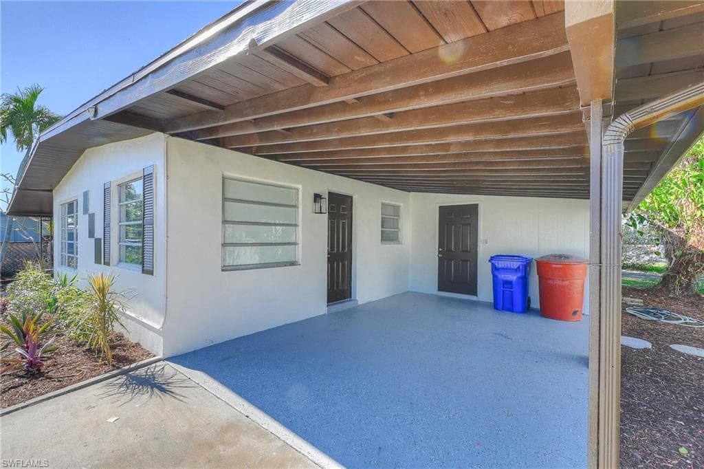 4250 Lagg Ave, Fort Myers, FL 33901-37