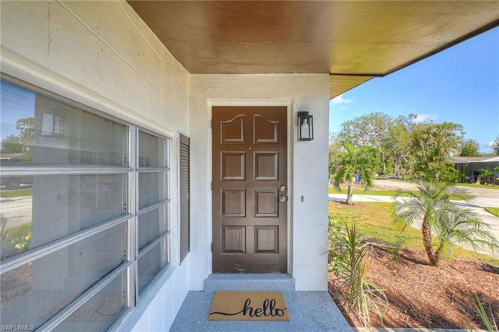4250 Lagg Ave, Fort Myers, FL 33901-5