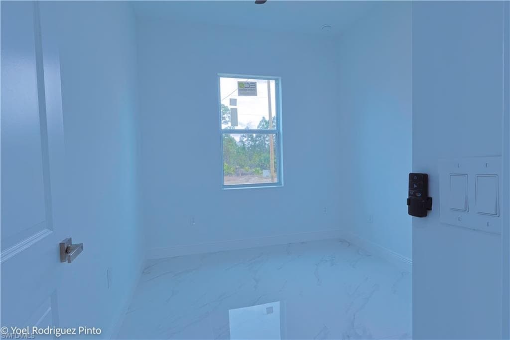 528 Aspen Ave S, Lehigh Acres, FL 33974-18