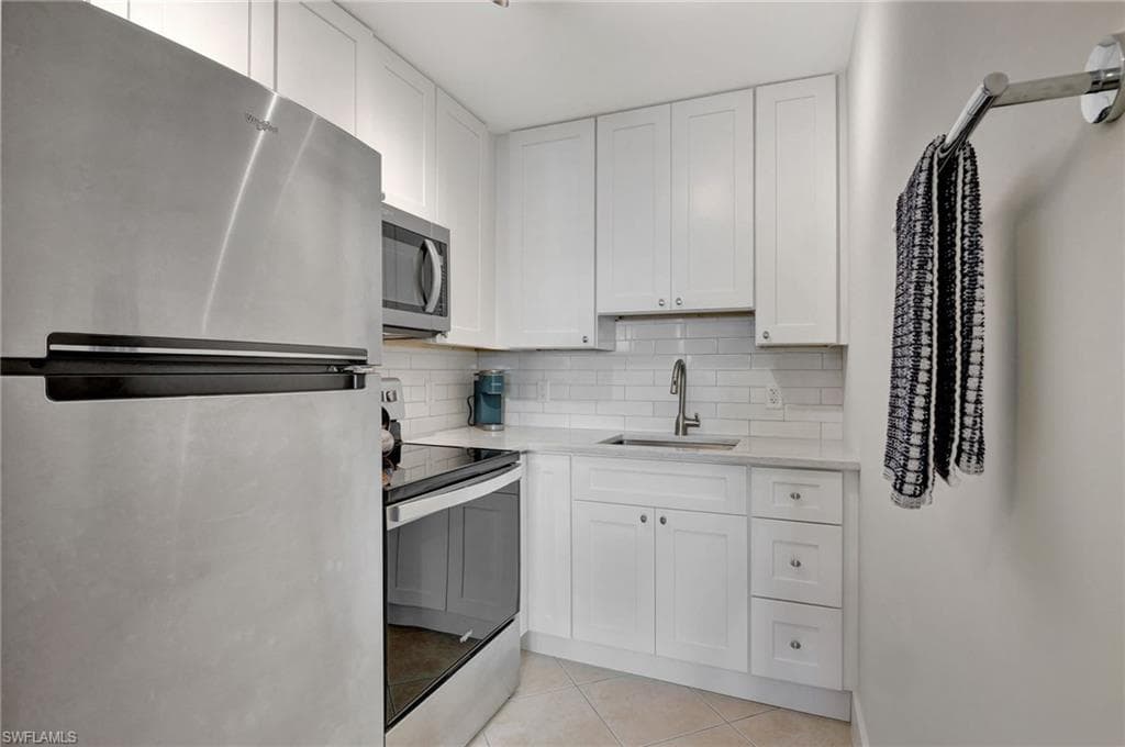 1295 Gulf Shore Blvd S 134, Naples, FL 34102-10