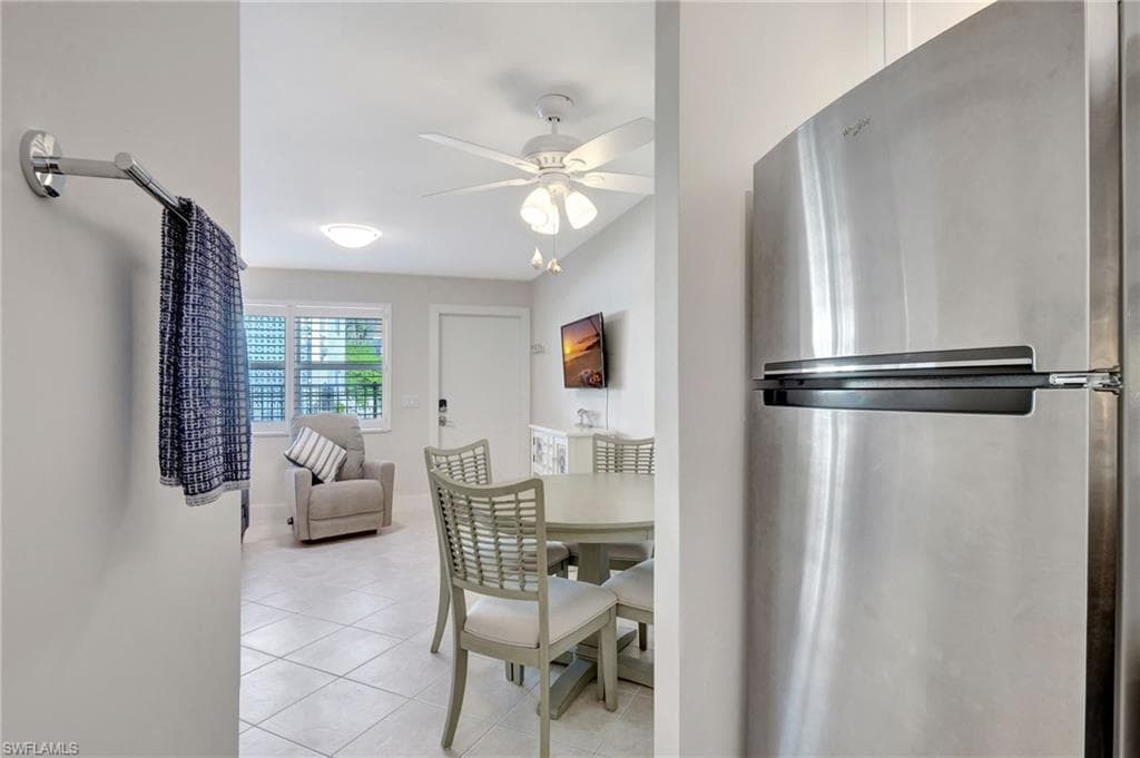 1295 Gulf Shore Blvd S 134, Naples, FL 34102-12