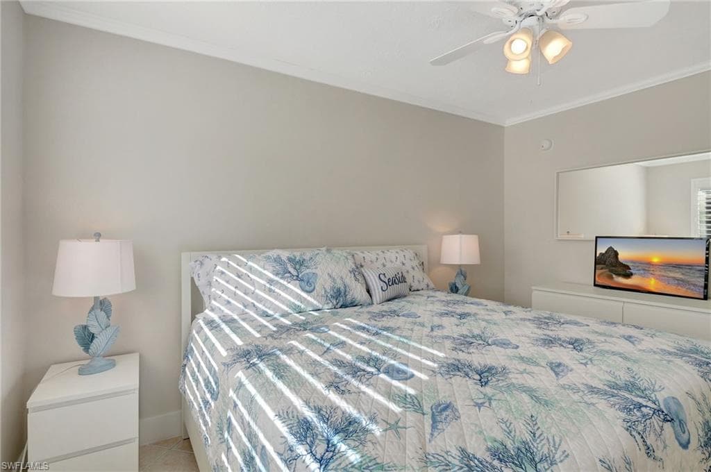1295 Gulf Shore Blvd S 134, Naples, FL 34102-14