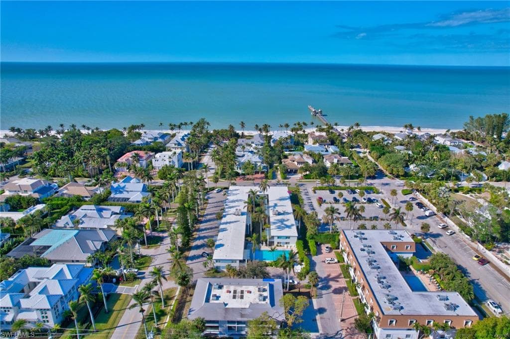 1295 Gulf Shore Blvd S 134, Naples, FL 34102-28