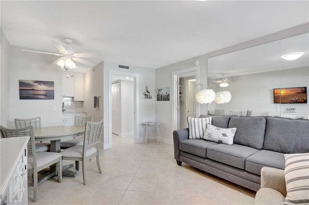 1295 Gulf Shore Blvd S 134, Naples, FL 34102-3