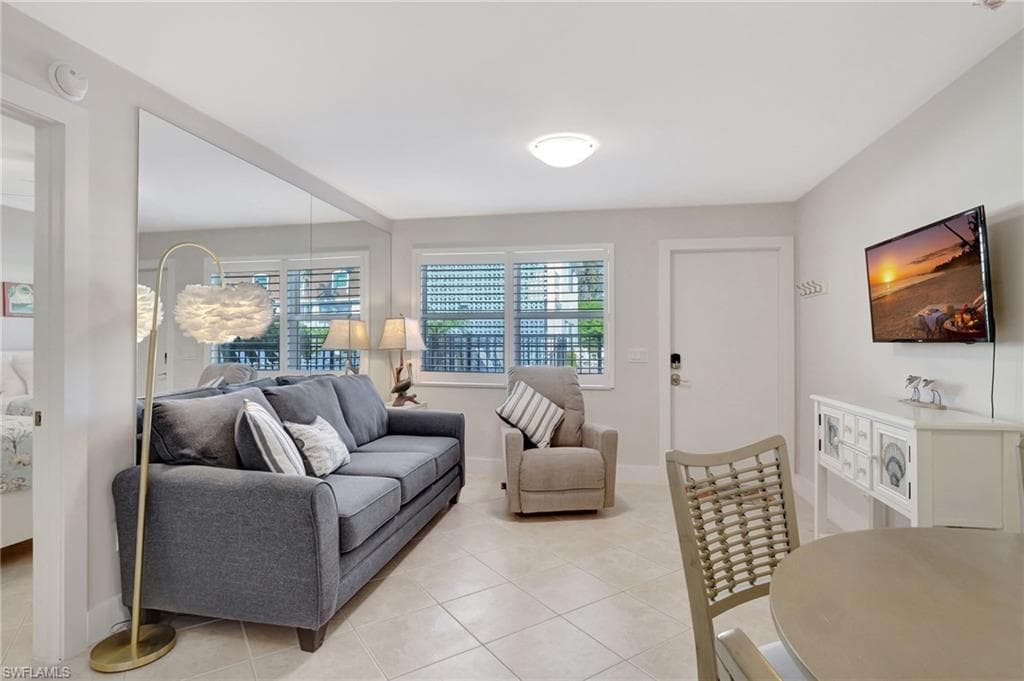 1295 Gulf Shore Blvd S 134, Naples, FL 34102-5