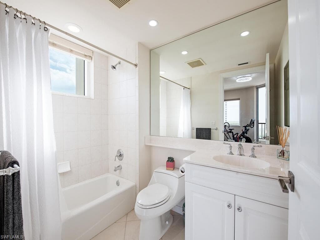 1065 Borghese Ln 701, Naples, FL 34114-14