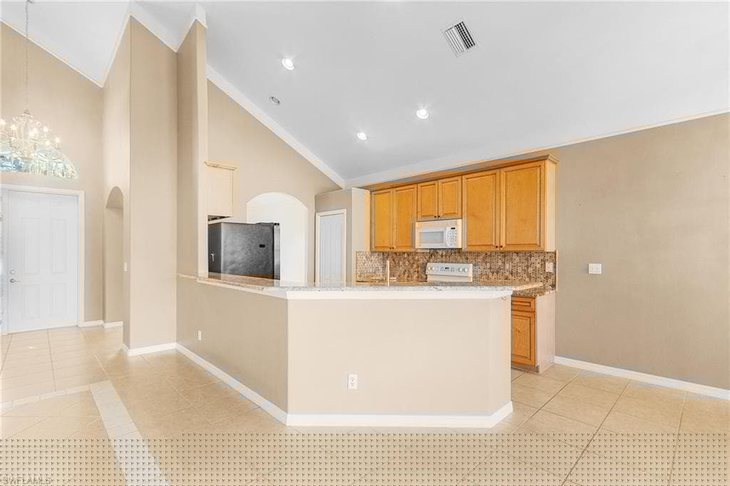 8318 Laurel Lakes Way, Naples, FL 34119-9
