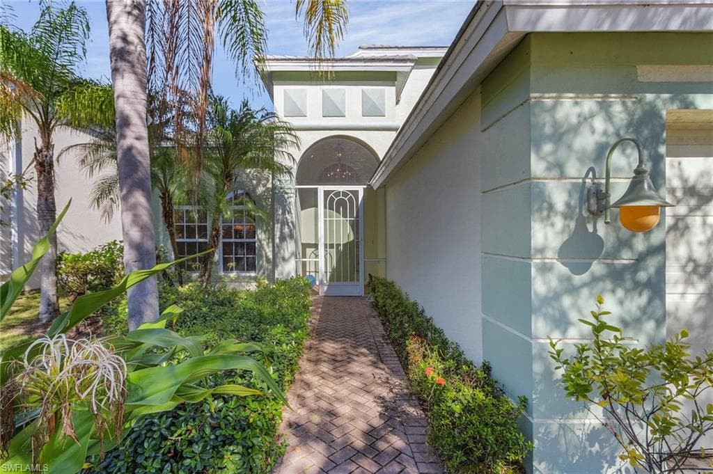 8318 Laurel Lakes Way, Naples, FL 34119-40