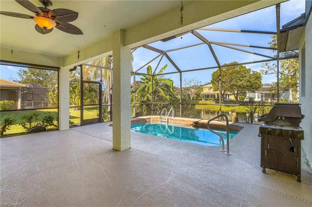8318 Laurel Lakes Way, Naples, FL 34119-5