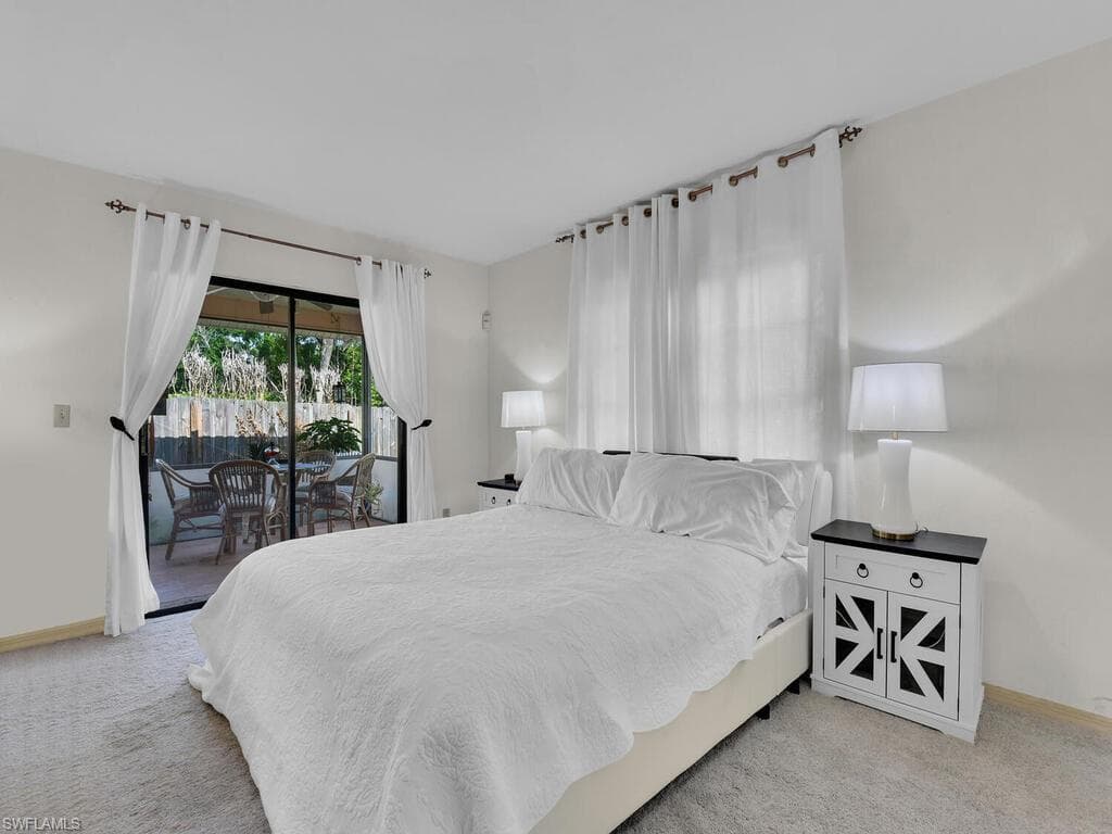 845 107th Ave N, Naples, FL 34108-12