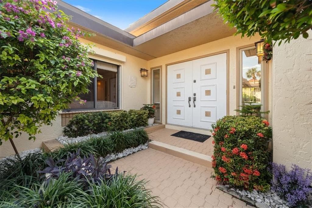 6740 Pelican Bay Blvd, Naples, FL 34108-11