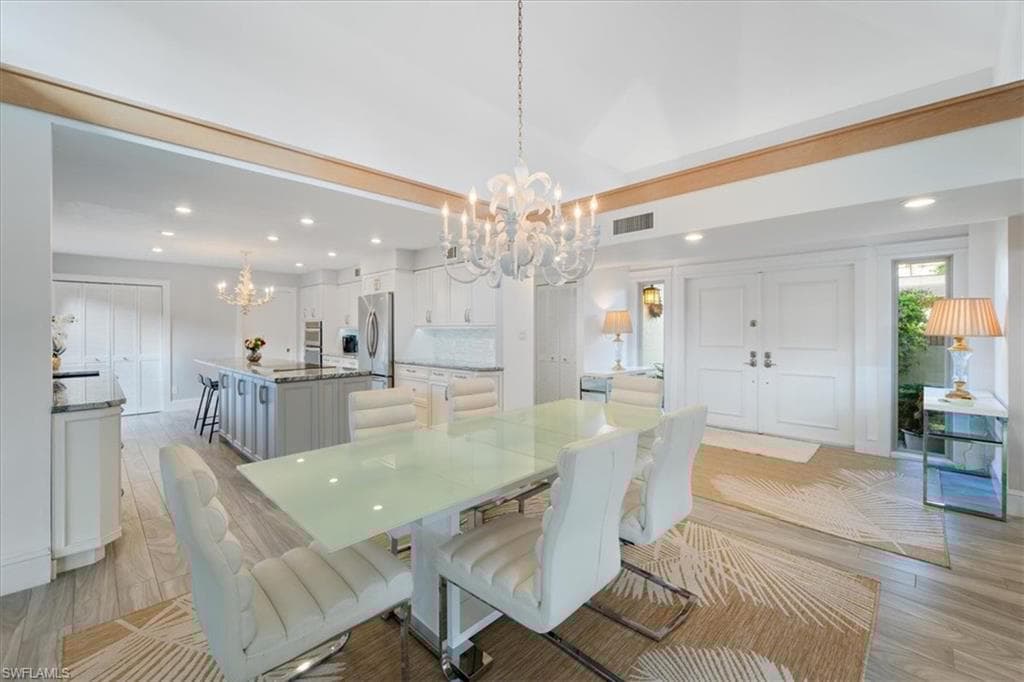 6740 Pelican Bay Blvd, Naples, FL 34108-19