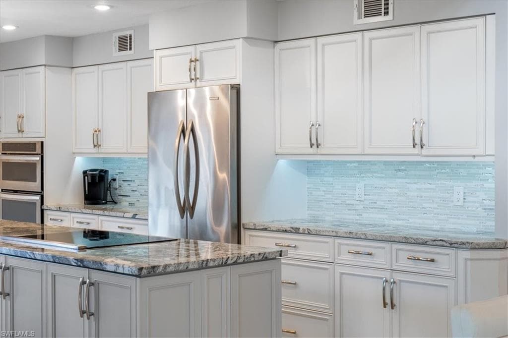 6740 Pelican Bay Blvd, Naples, FL 34108-28
