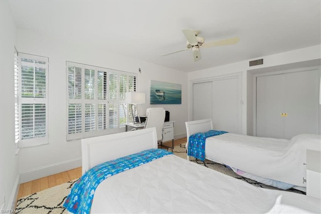 6740 Pelican Bay Blvd, Naples, FL 34108-40