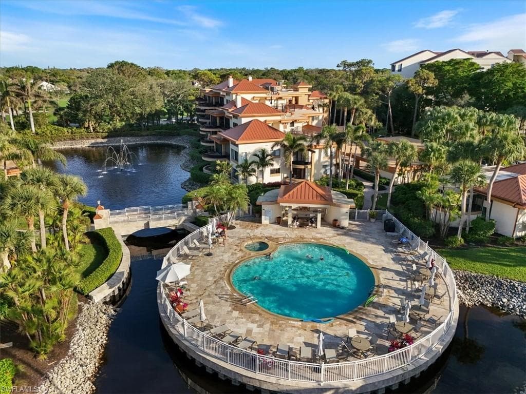6740 Pelican Bay Blvd, Naples, FL 34108-5