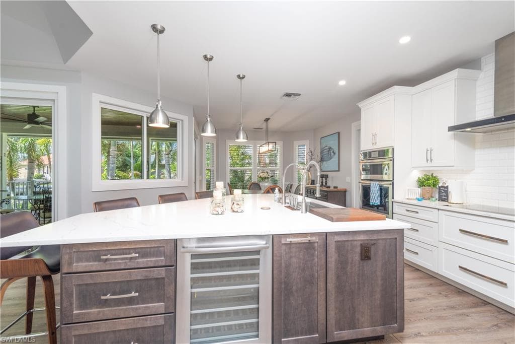 90 Seas Ct, Marco Island, FL 34145-9